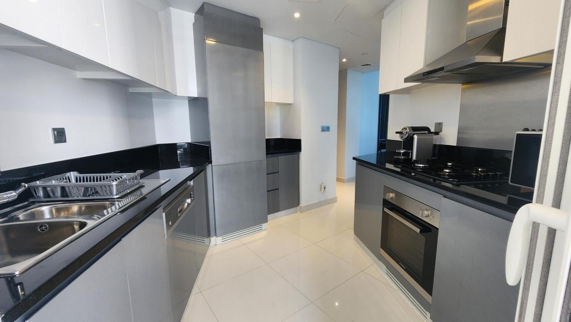 Apartment Beautiful 1 Bed Damac Prive *
