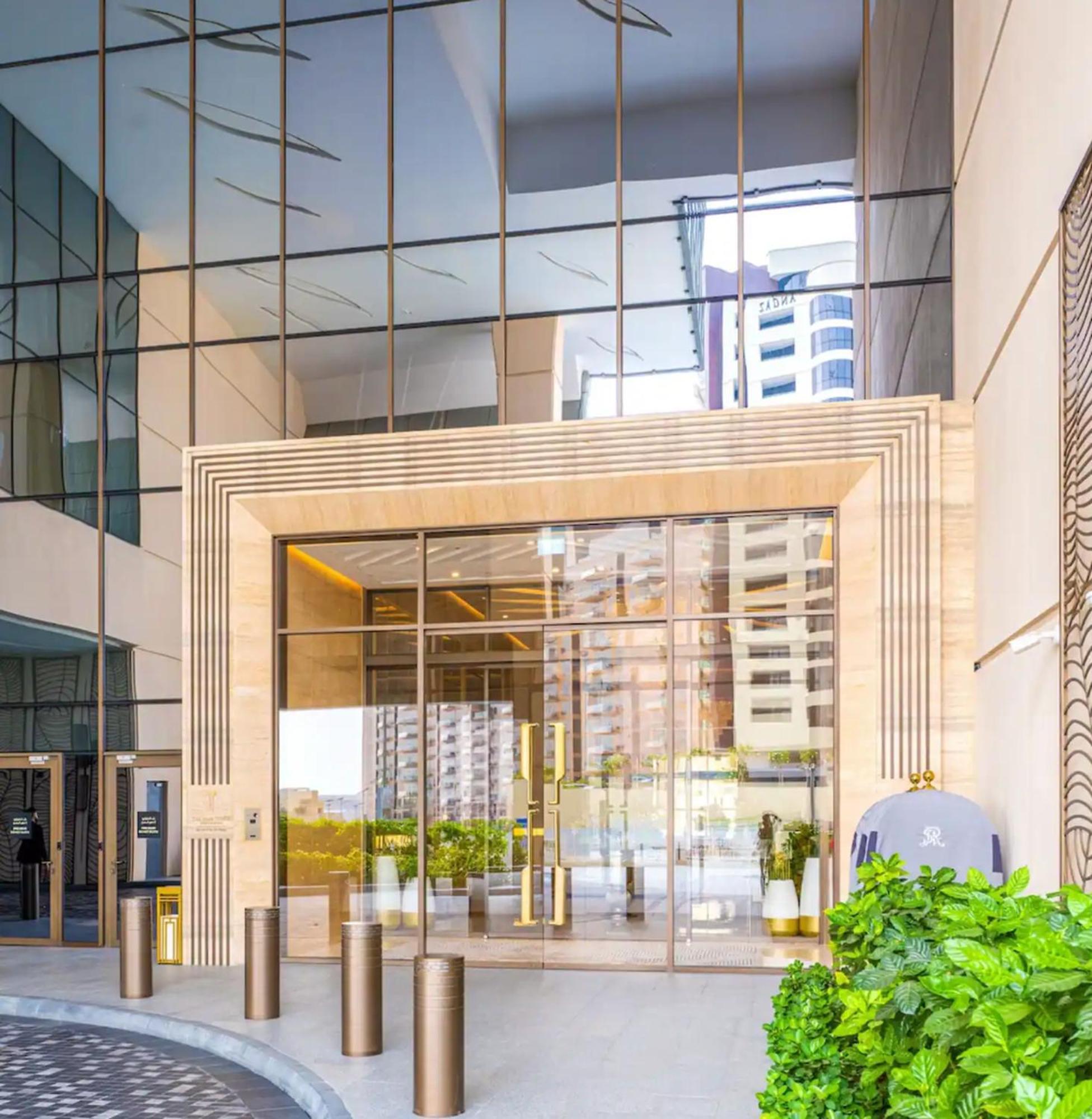 Elegant 1br In Palm Tower, Nakheel Mall, Sea View