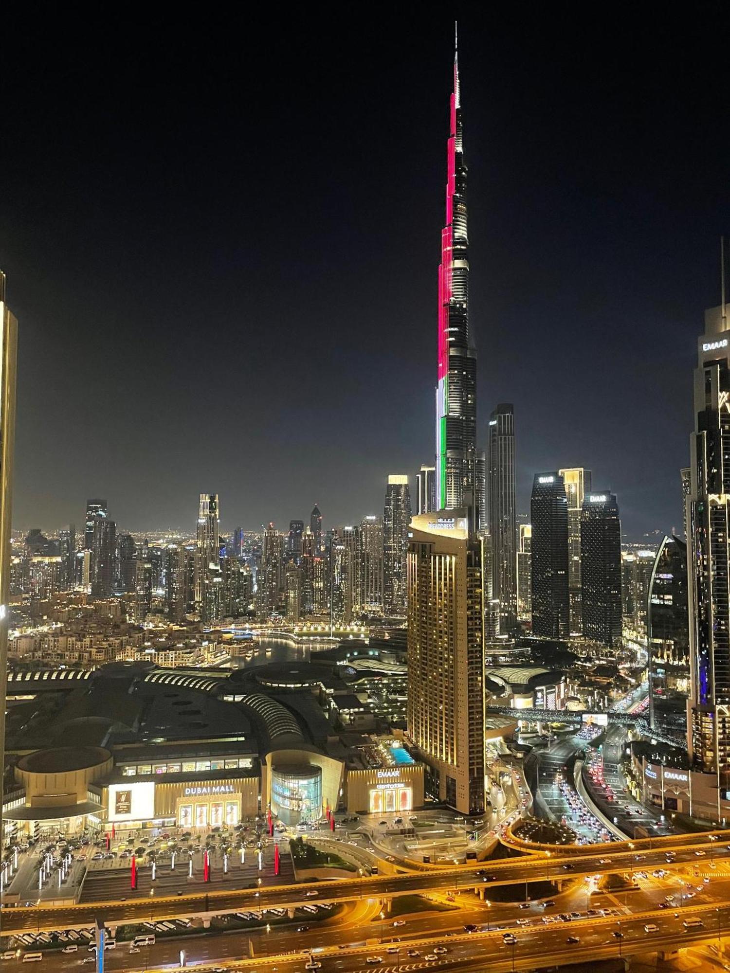 Burj Khalifa View Lux 3 Bedroom By Tanami Homes * Dubai