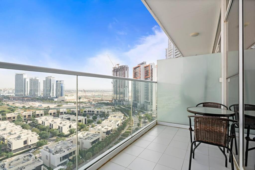 Cozy In Damac Hills * Dubai