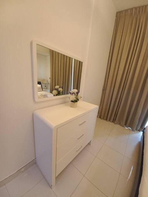 Furnished 1 Bedroom In Peaceful Community