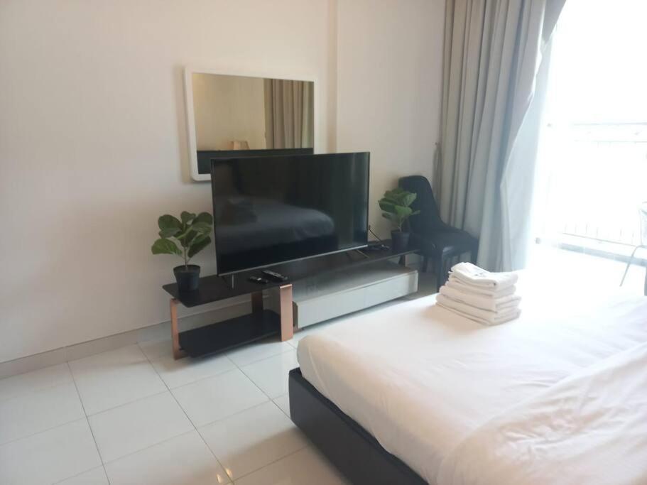 Furnished 1 Bedroom In Peaceful Community
