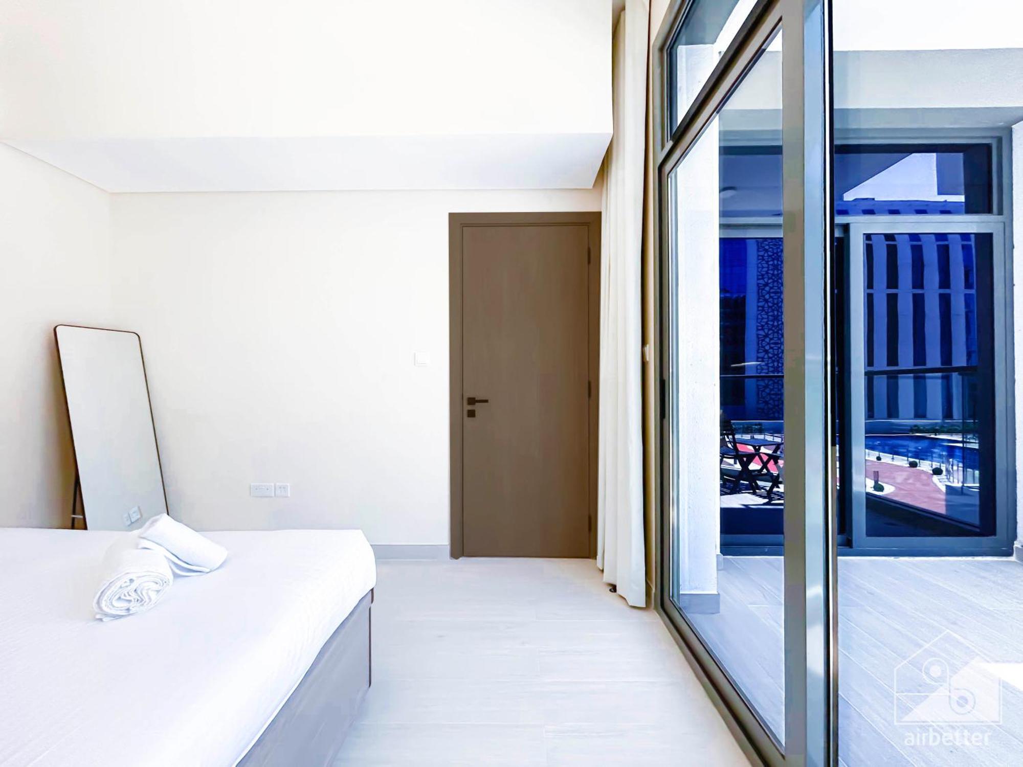 Stunning 1bedroom With Balcony In Apartment