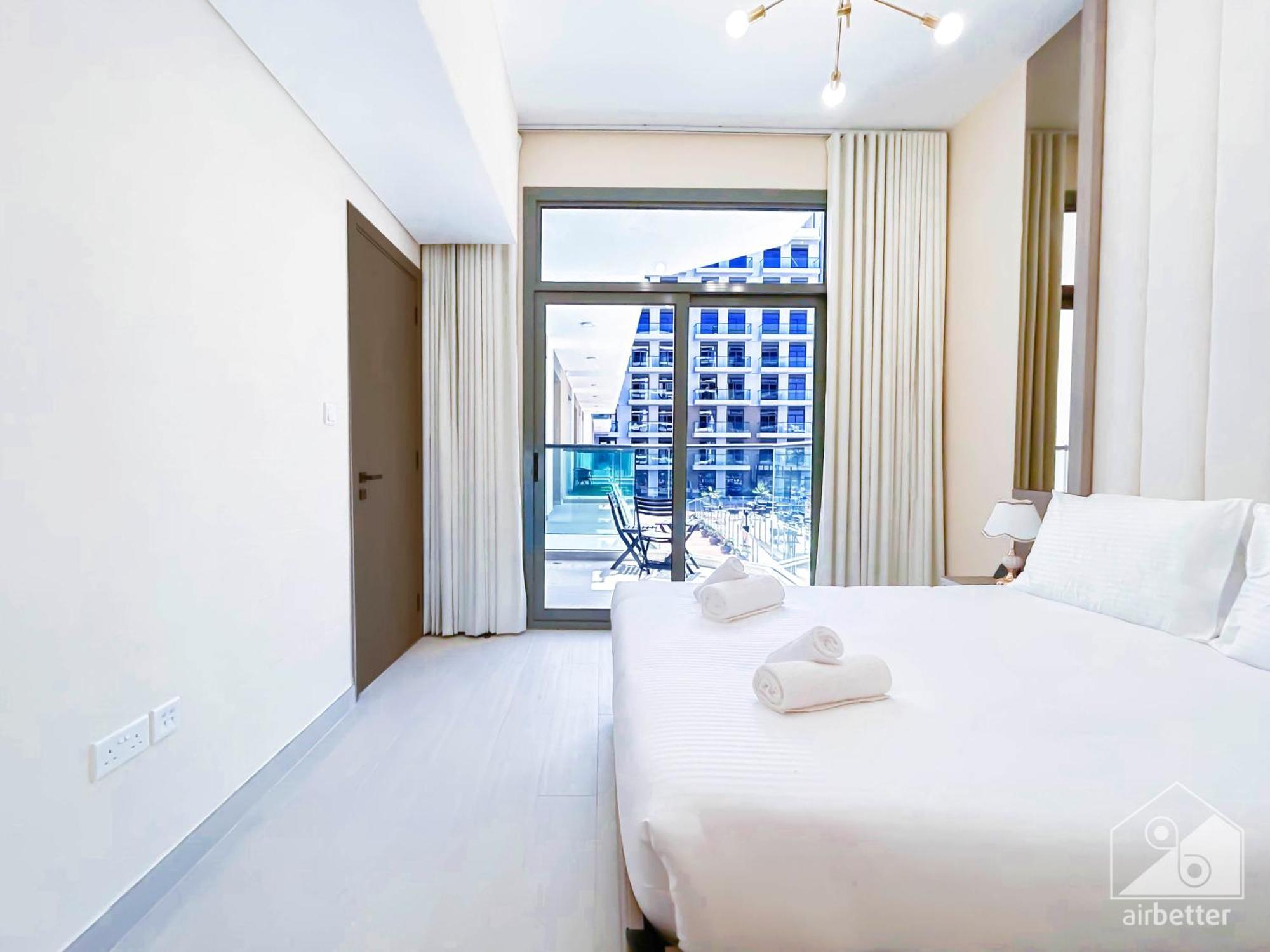 Stunning 1bedroom With Balcony In