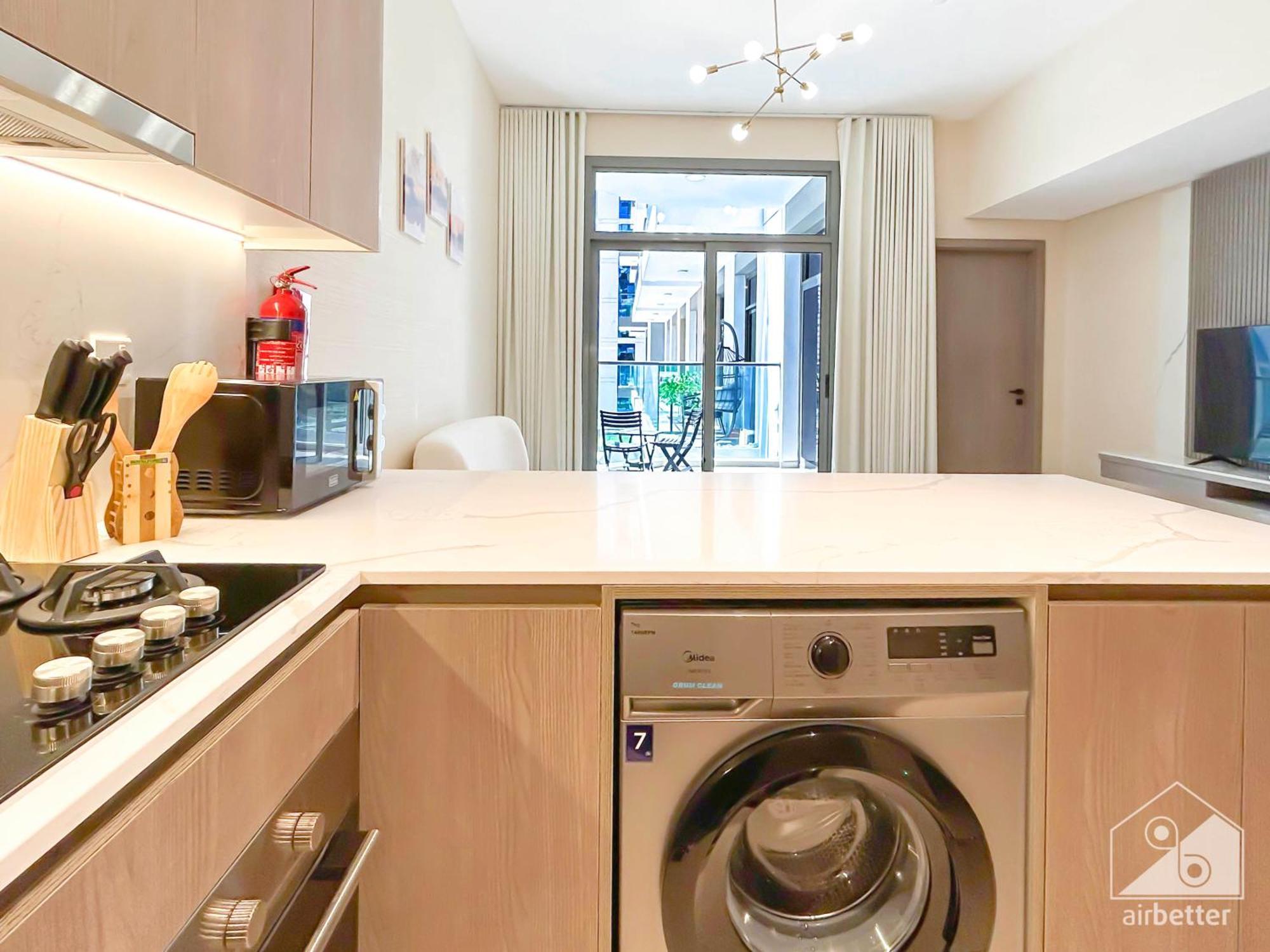 Stunning 1bedroom With Balcony In Apartment Dubai