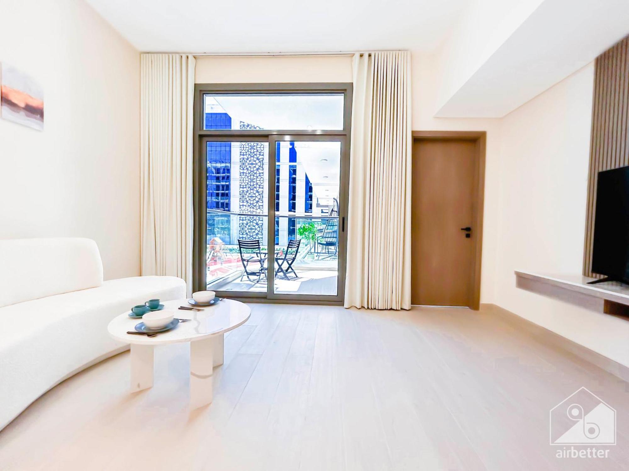 Stunning 1bedroom With Balcony In