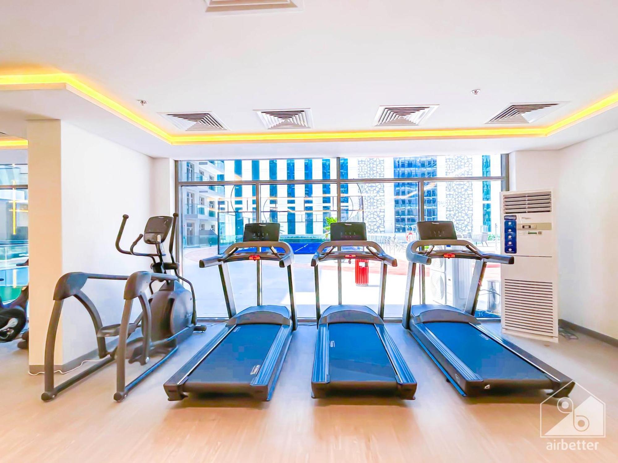 Stunning 1bedroom With Balcony In Apartment Dubai
