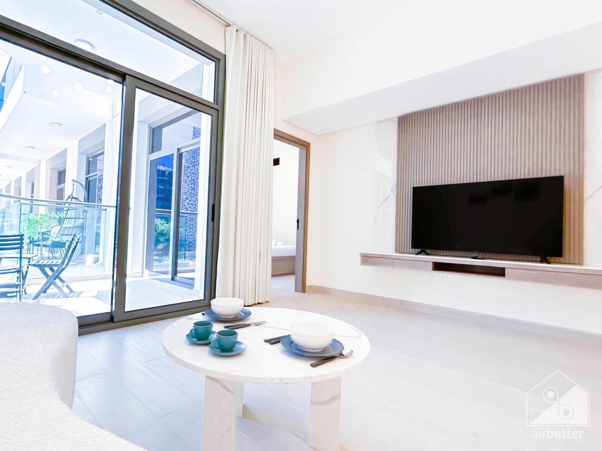 Stunning 1bedroom With Balcony In Apartment