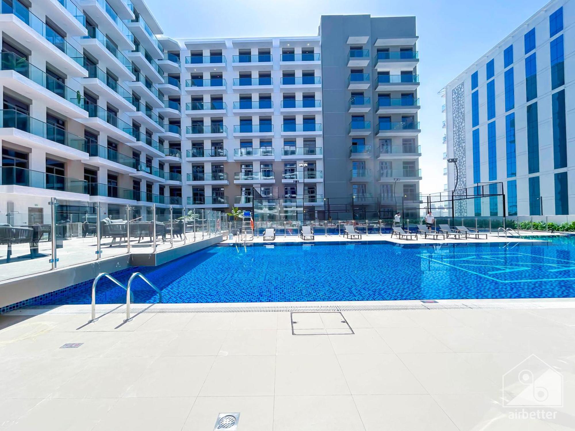Stunning 1bedroom With Balcony In Dubai
