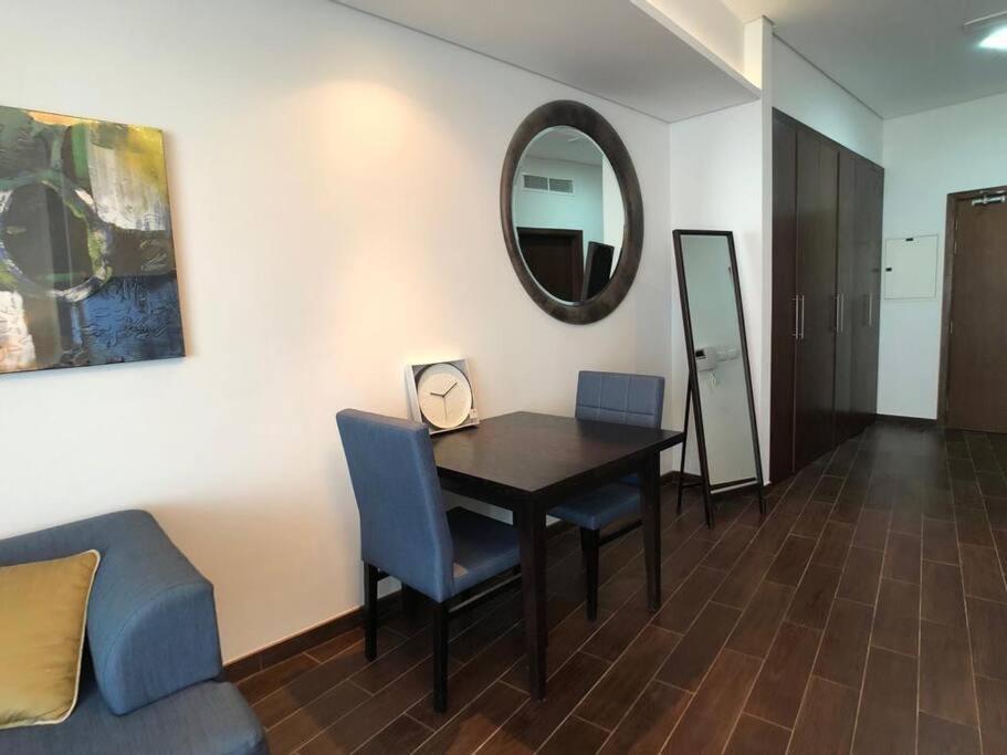 Cozy In Sports Apartment Dubai