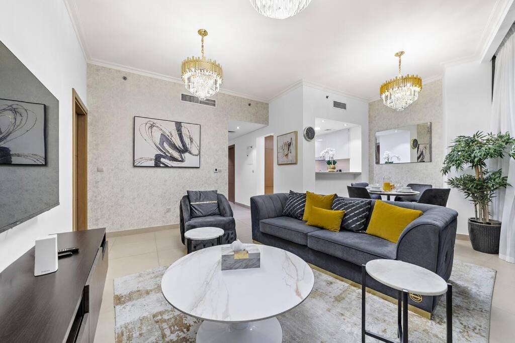 First Class 1br Stylish And Luxurious * Dubai