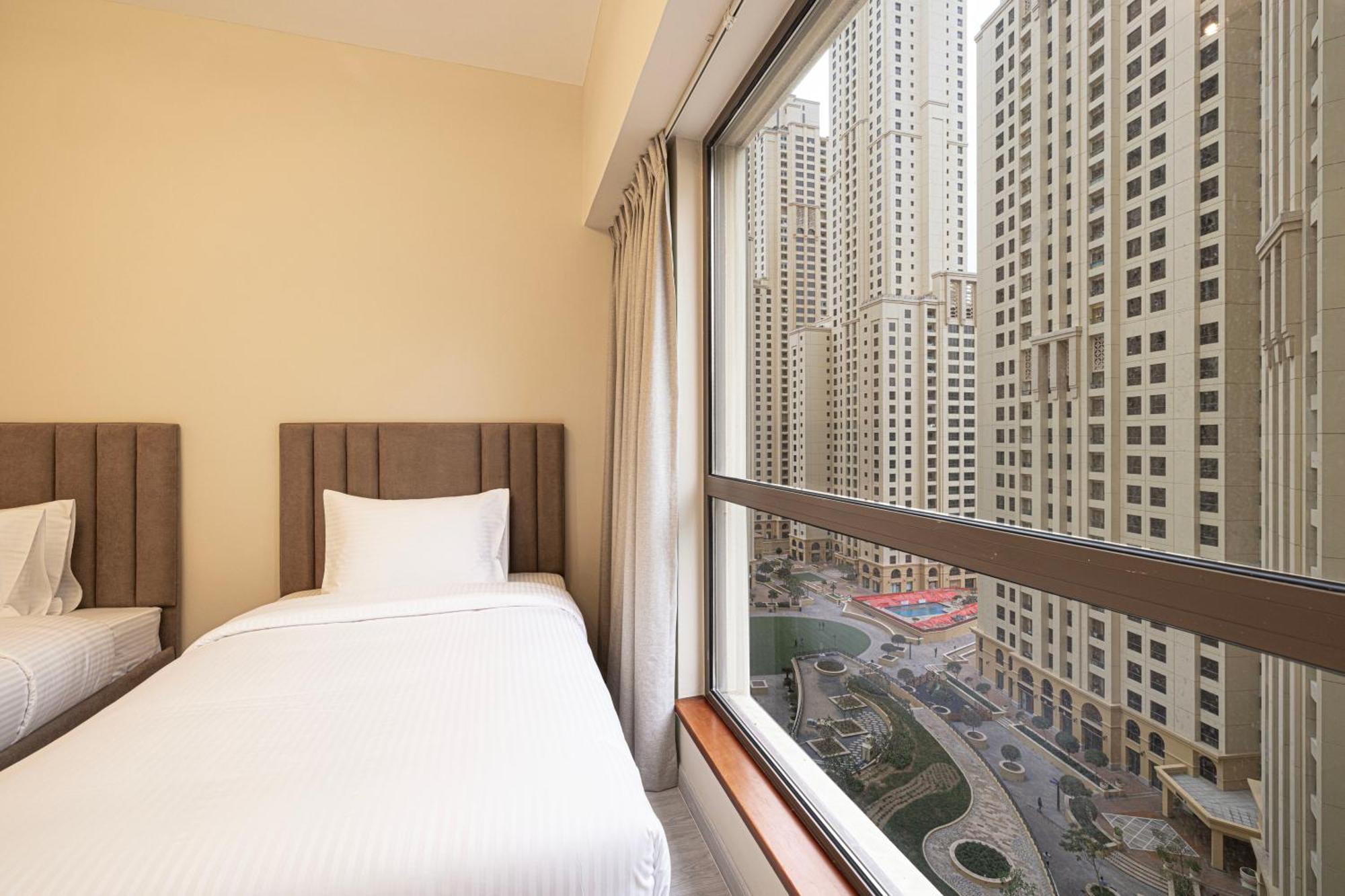 Luxurious 3br + Maid With Panoramic Views In Jbr * Dubai