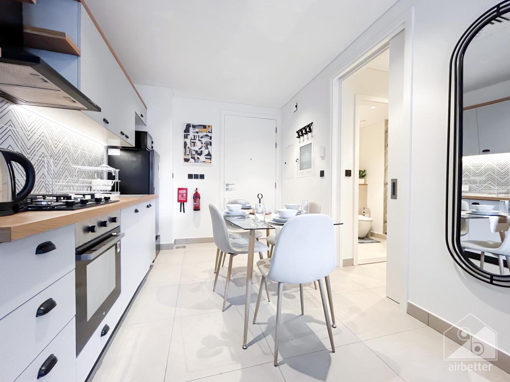 Gorgeous 1b With Balcony In Socio In Hills Apartment