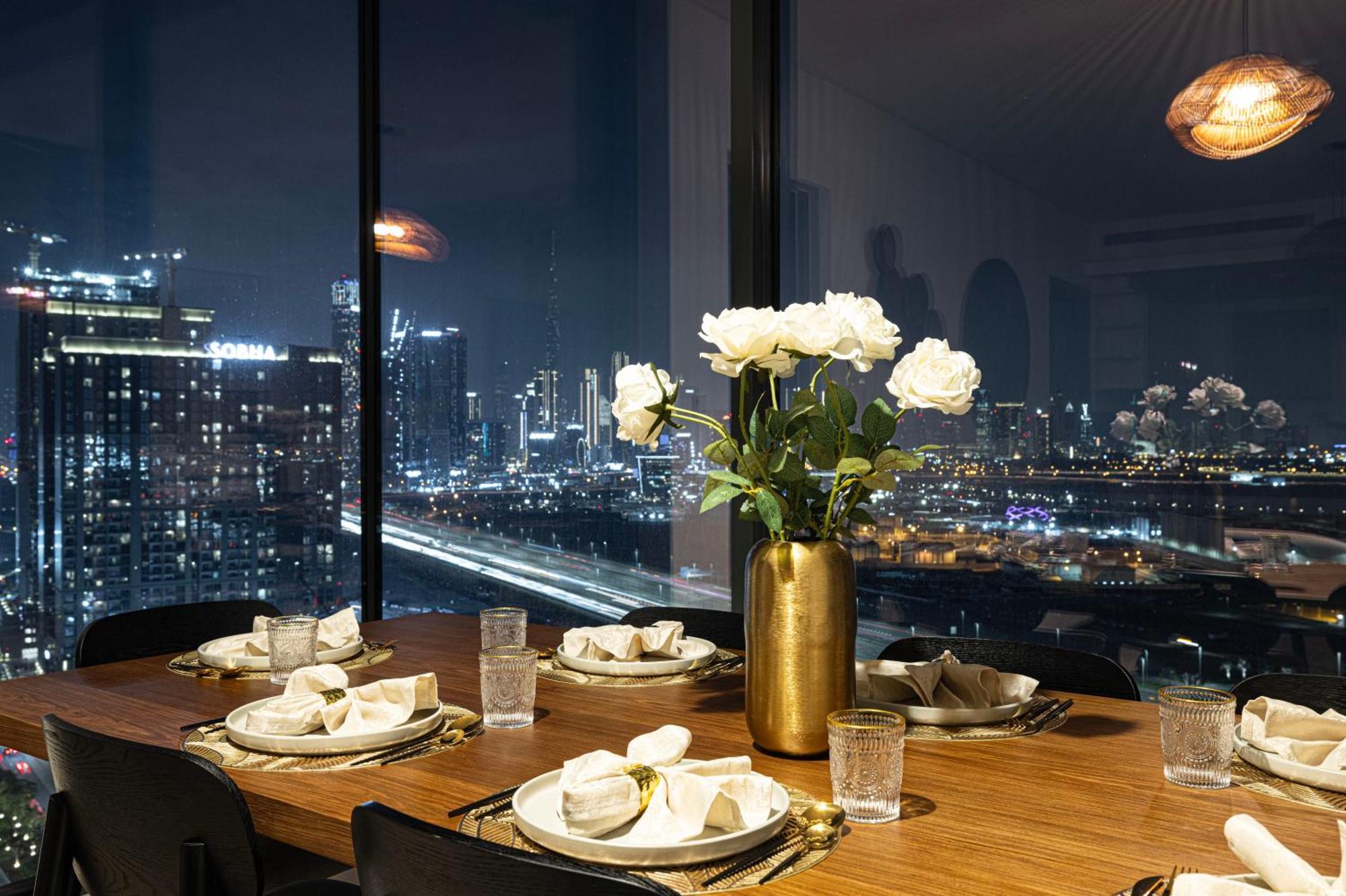 2005 - Modern 3br Apt- Burj Views Apartment Dubai