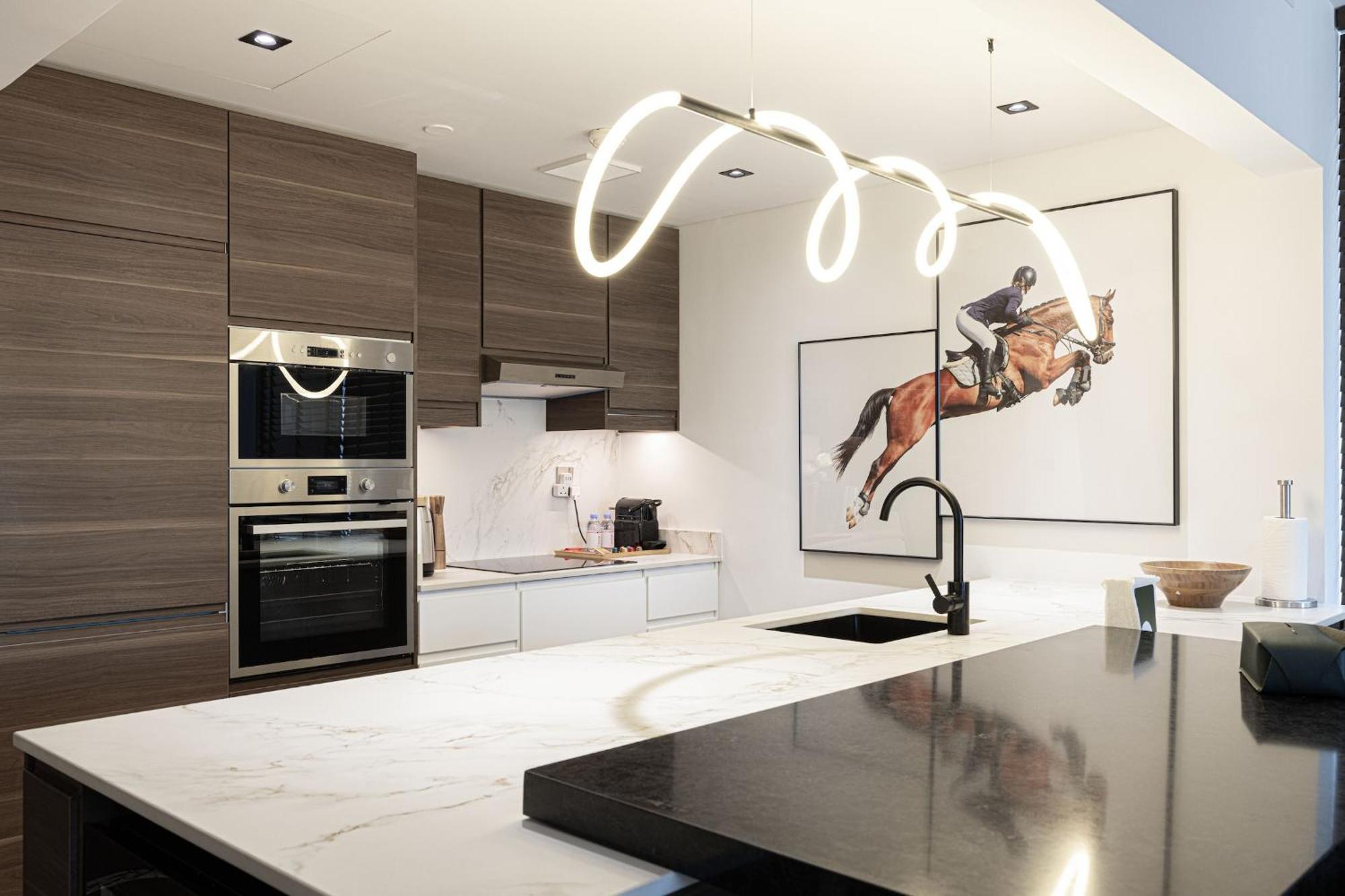 The Signature Burj Khalifa View Residence With Terrace * Dubai