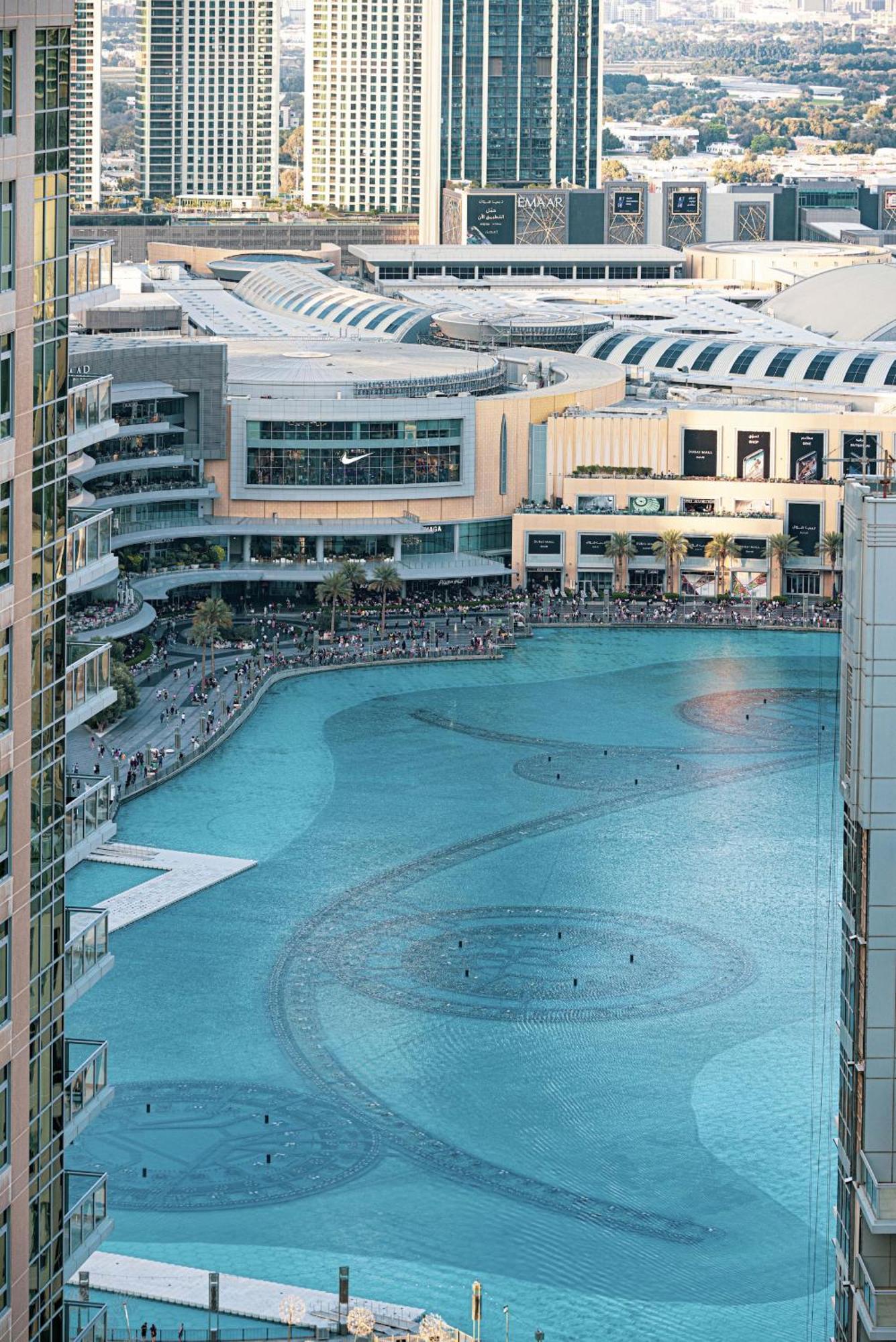 The Signature Burj Khalifa View Residence With Terrace Dubai