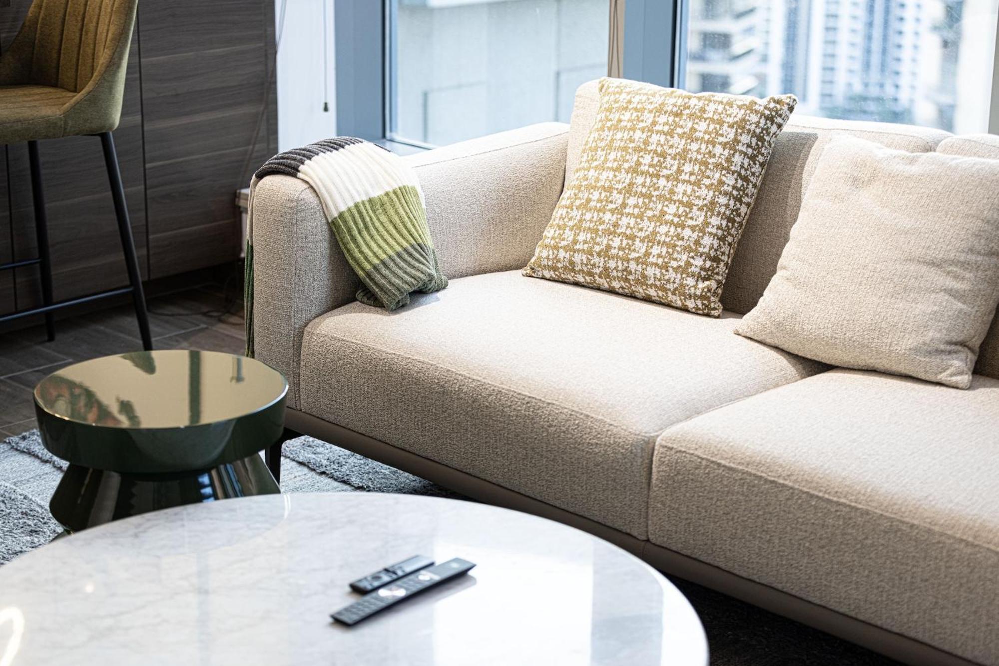 The Signature Burj Khalifa View Residence With Terrace *