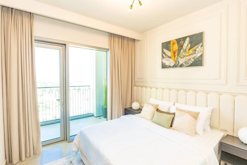 Luxurious 2-br In Downtown Apartment Dubai