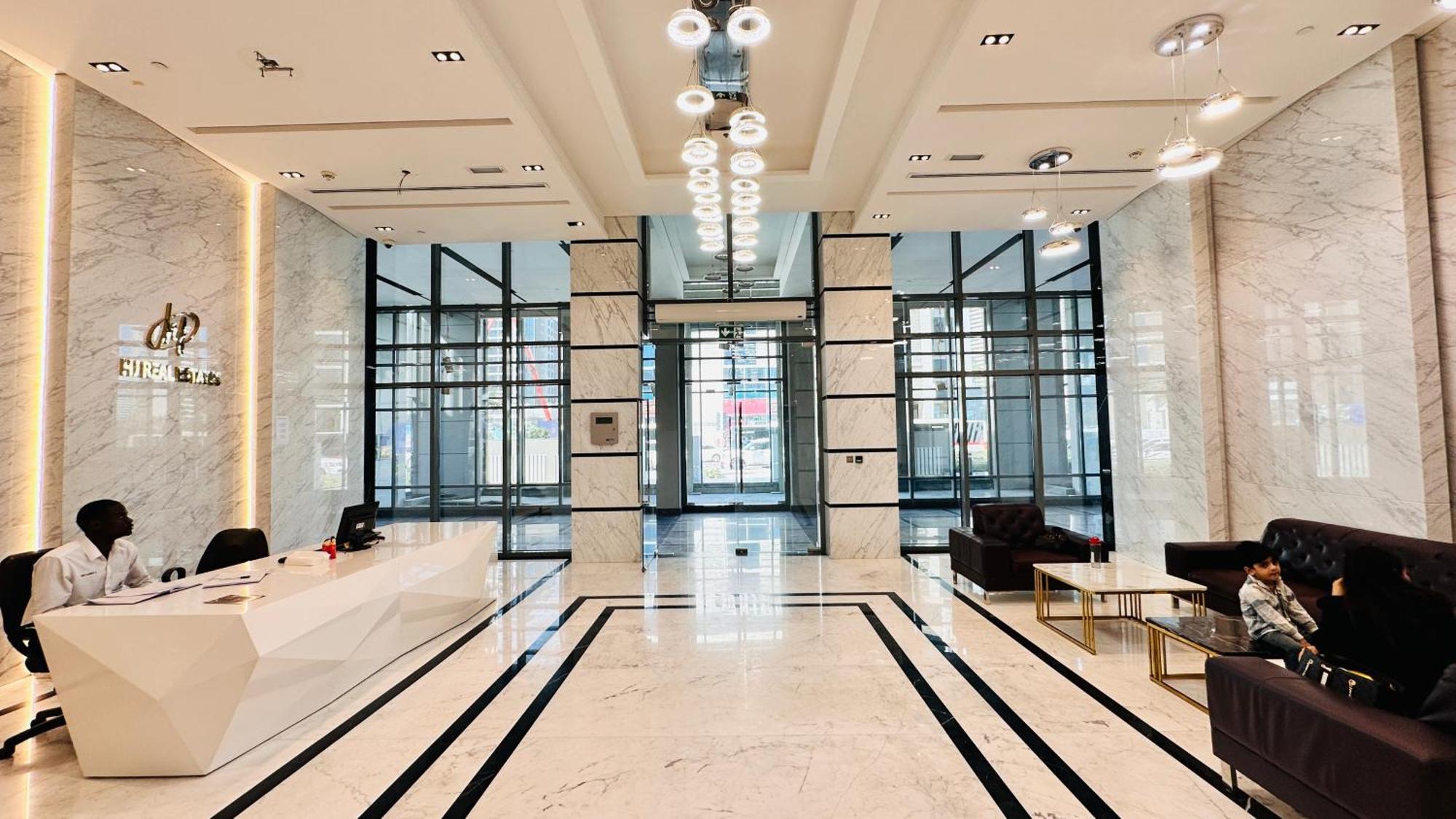 Upscale Burj View With Balcony Free Parking By Belvilla * Dubai