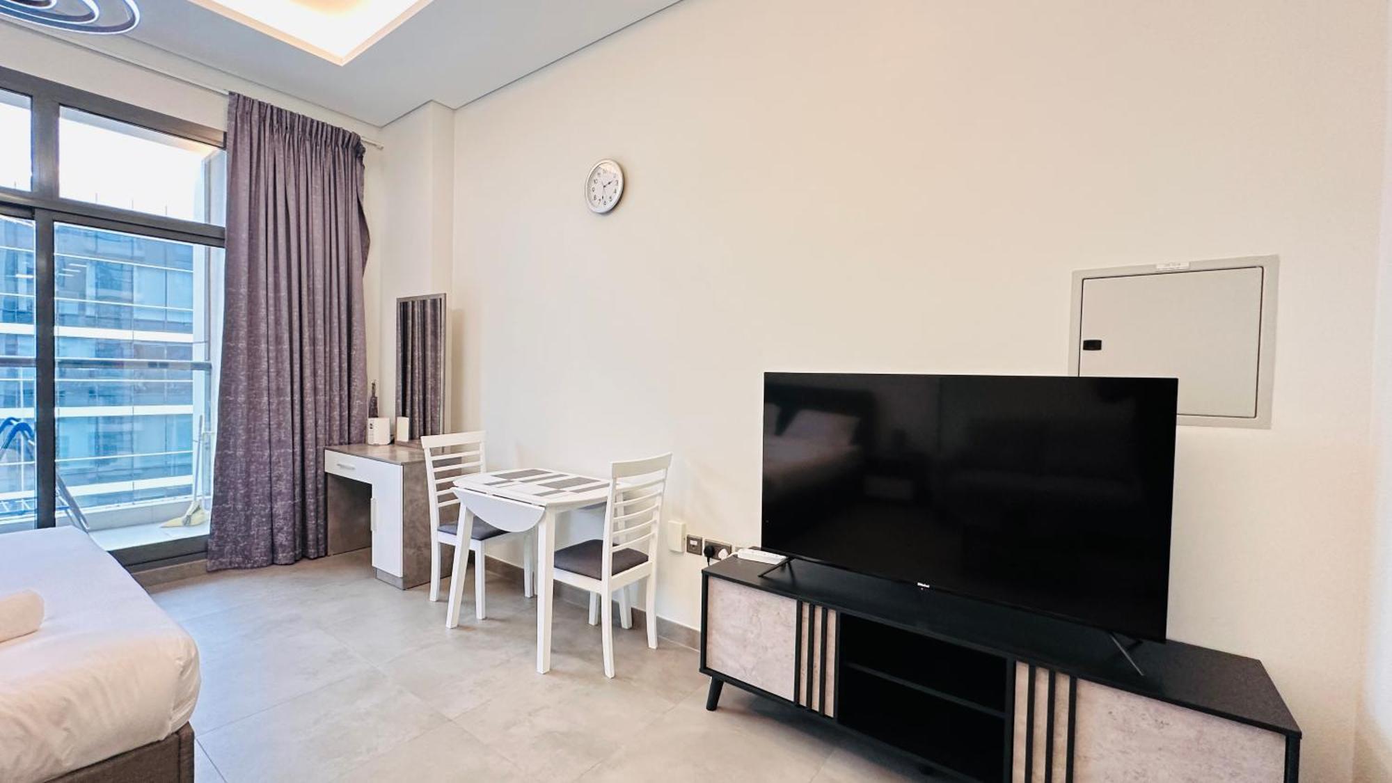 Upscale Burj View With Balcony Free Parking By Belvilla *