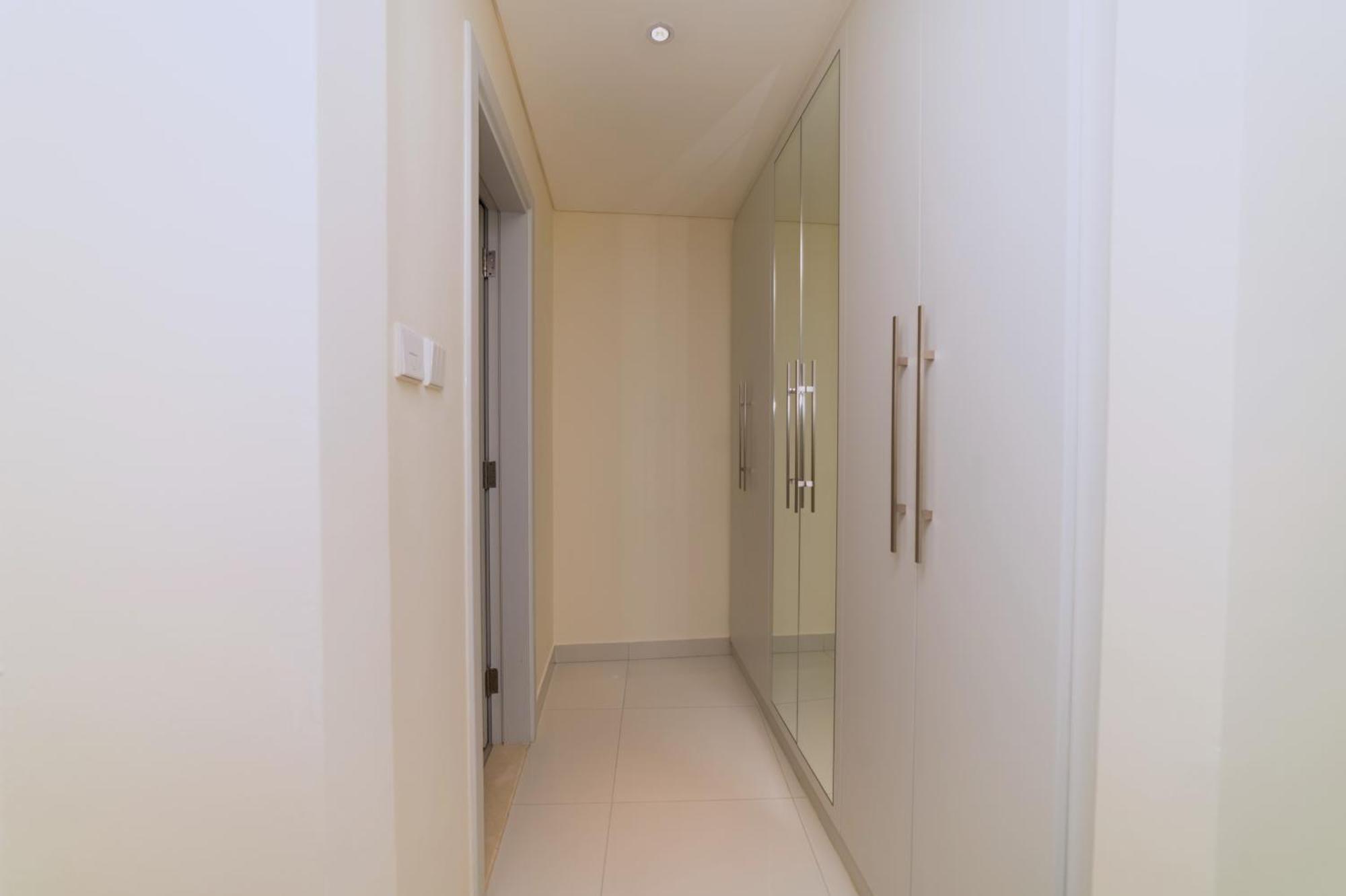 2br In Marina With Ain, Marina & Sea View! Apartment