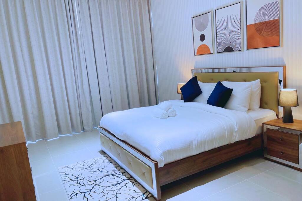 Luxurious 1br In Forte 2 With Spacious Gym With Squash Court