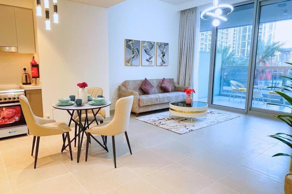 Luxurious 1br In Forte 2 With Spacious Gym With Squash Court Apartment *