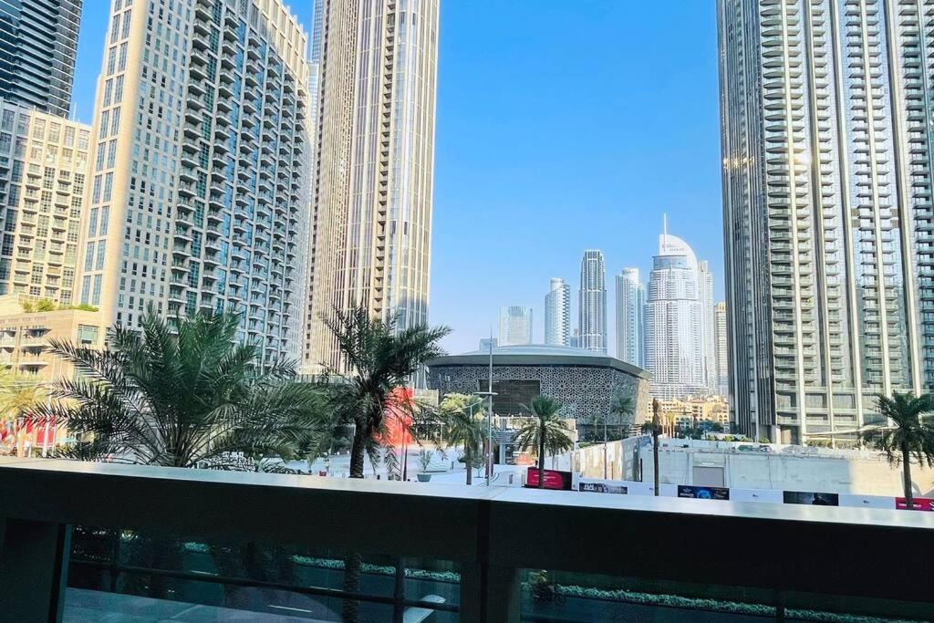 Apartment Luxurious 1br In Forte 2 With Spacious Gym With Squash Court Dubai