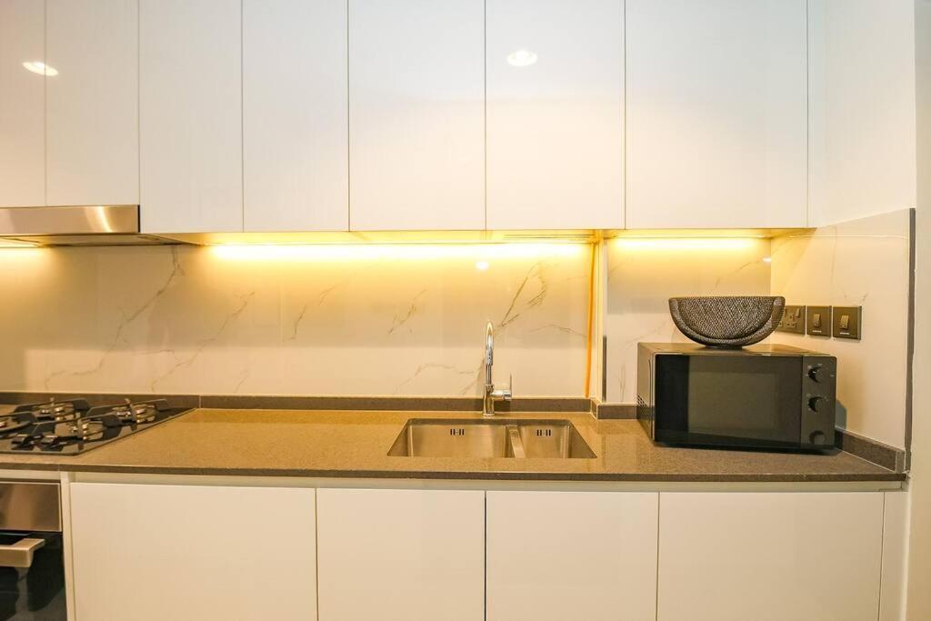 Magnificent Studio-one Of Kind In * Dubai