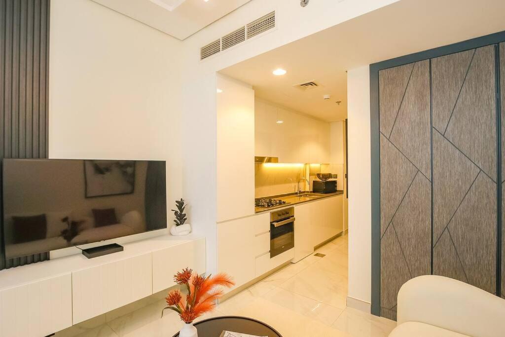Magnificent Studio-one Of Kind In * Dubai