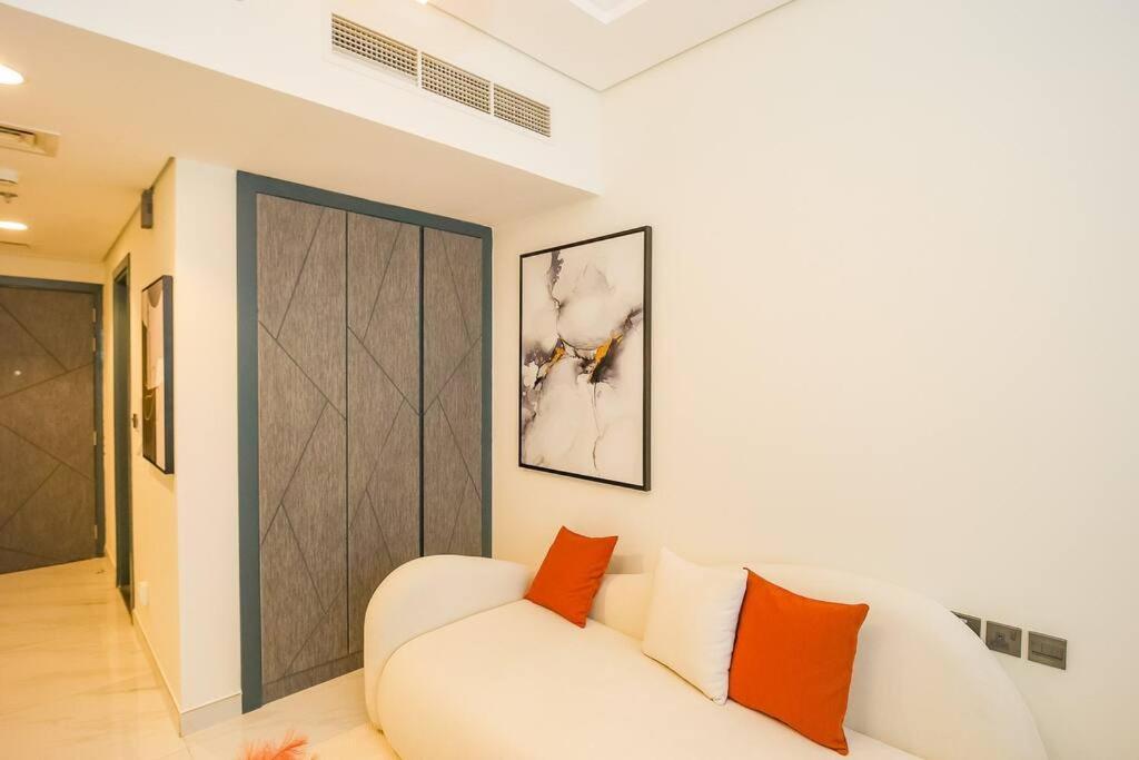 Magnificent Studio-one Of Kind In * Dubai