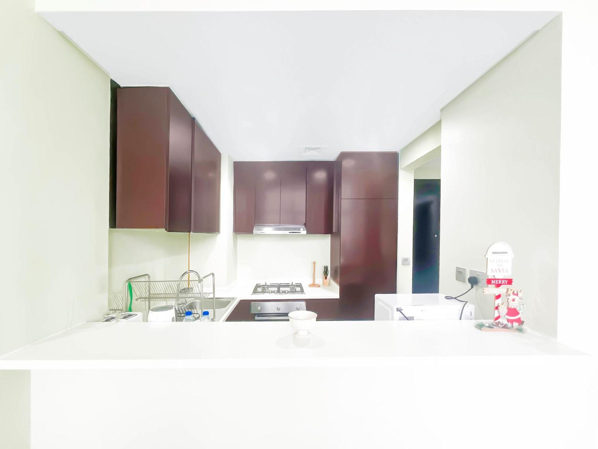 Comfy 1bedroom With Balcony In Apartment Dubai