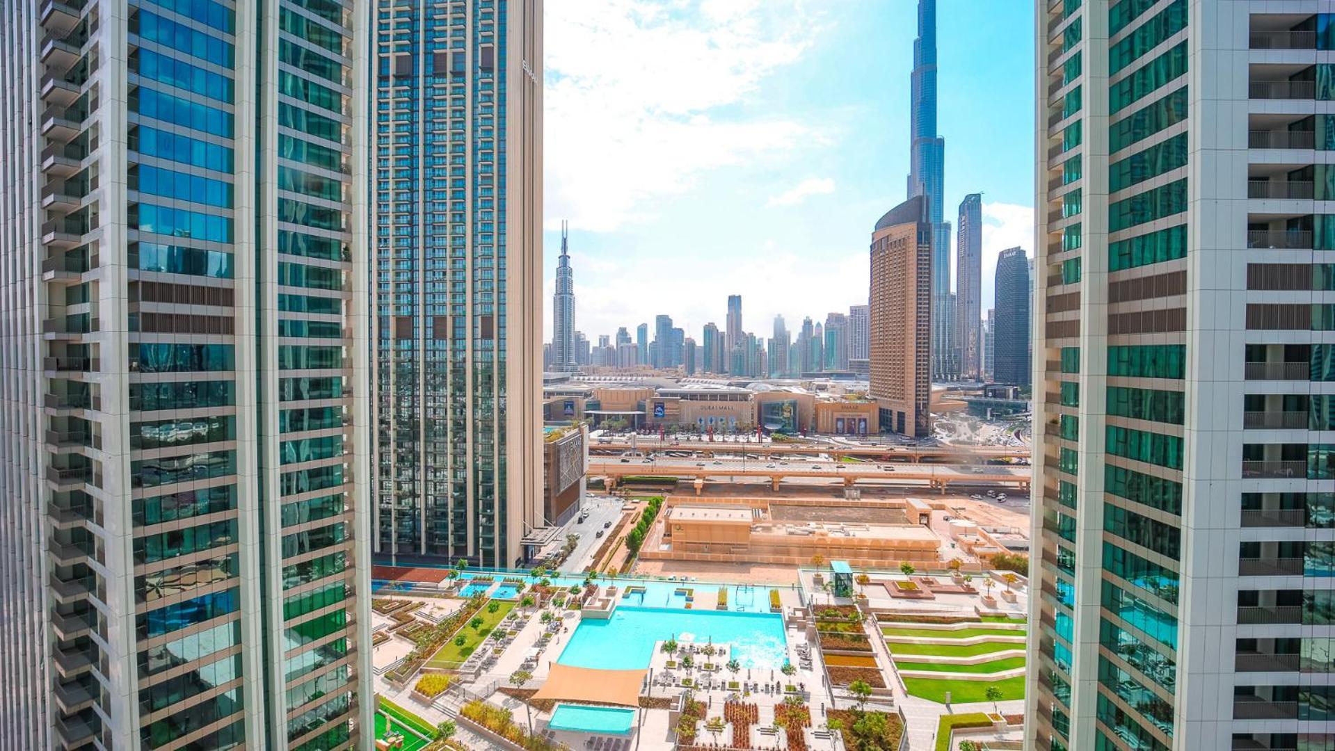 Burj Khalifa View With Grass Turf Balcony-downtown By Tanami Homes Dubai