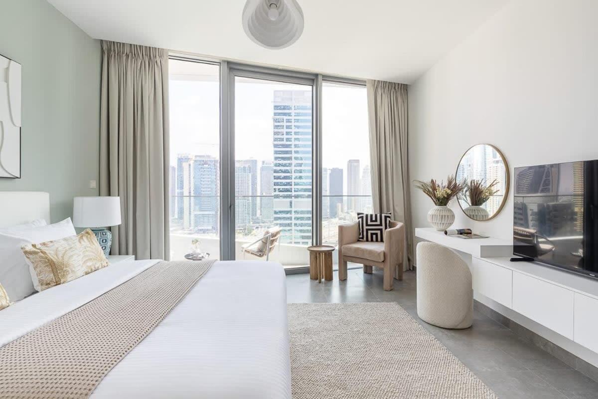 Frank Porter - Stella Maris Dubai