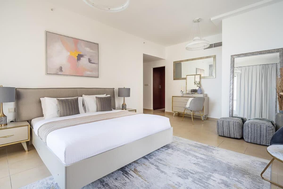 Frank Porter - Bahar 4 Apartment