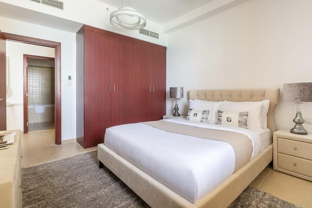 Frank Porter - Bahar 4 * Dubai