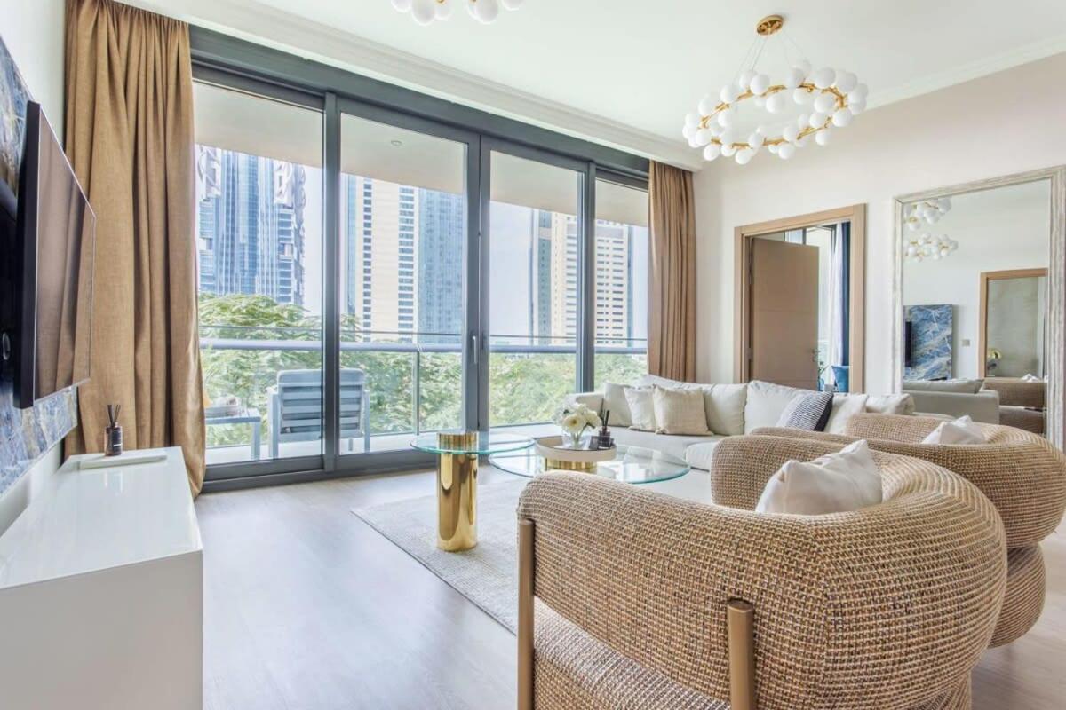 Apartment Frank Porter - Burj Vista Tower 2