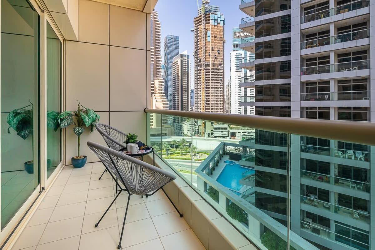 Frank Porter - Royal Oceanic Apartment