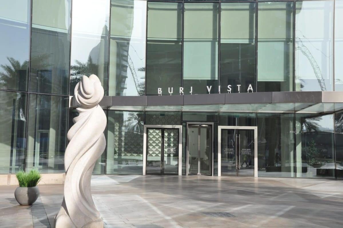 Frank Porter - Burj Vista Tower 2 Dubai