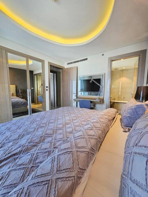 Spacious 2br Paramount Apartment Dubai