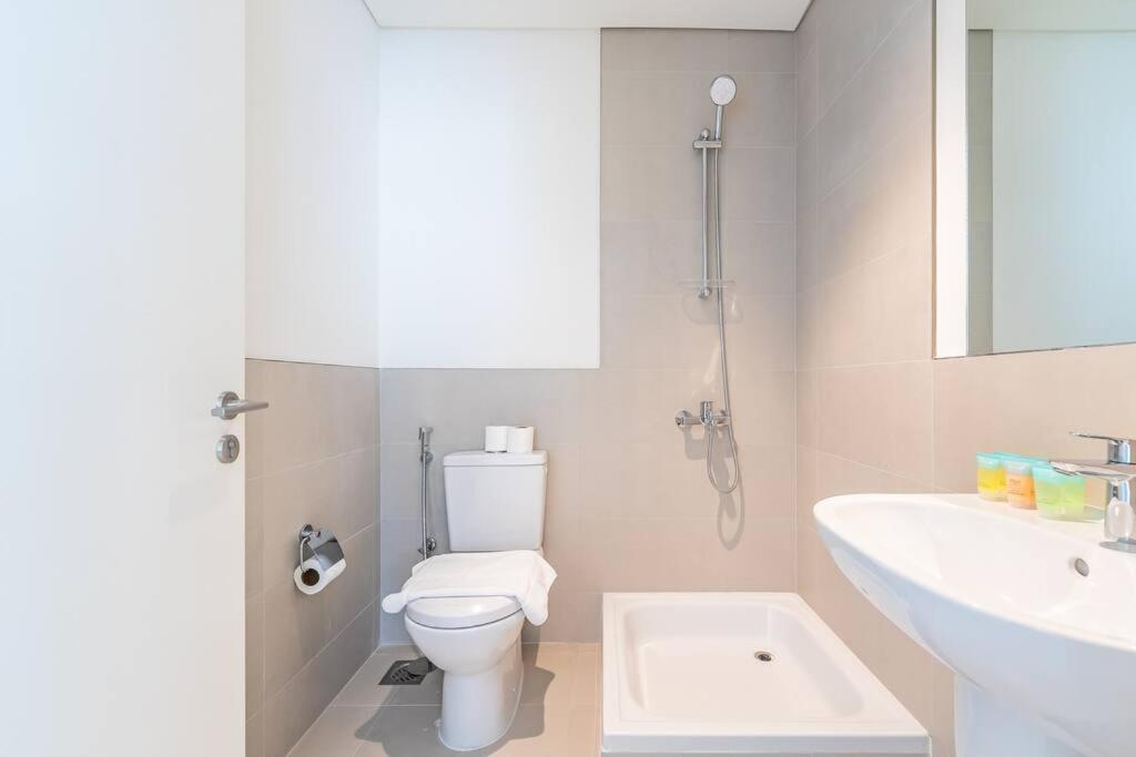 Creek Escape: Luxury 3br Nautical Grandeur * Dubai