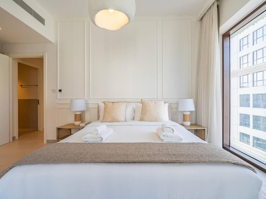 Creek Escape: Luxury 3br Nautical Grandeur *