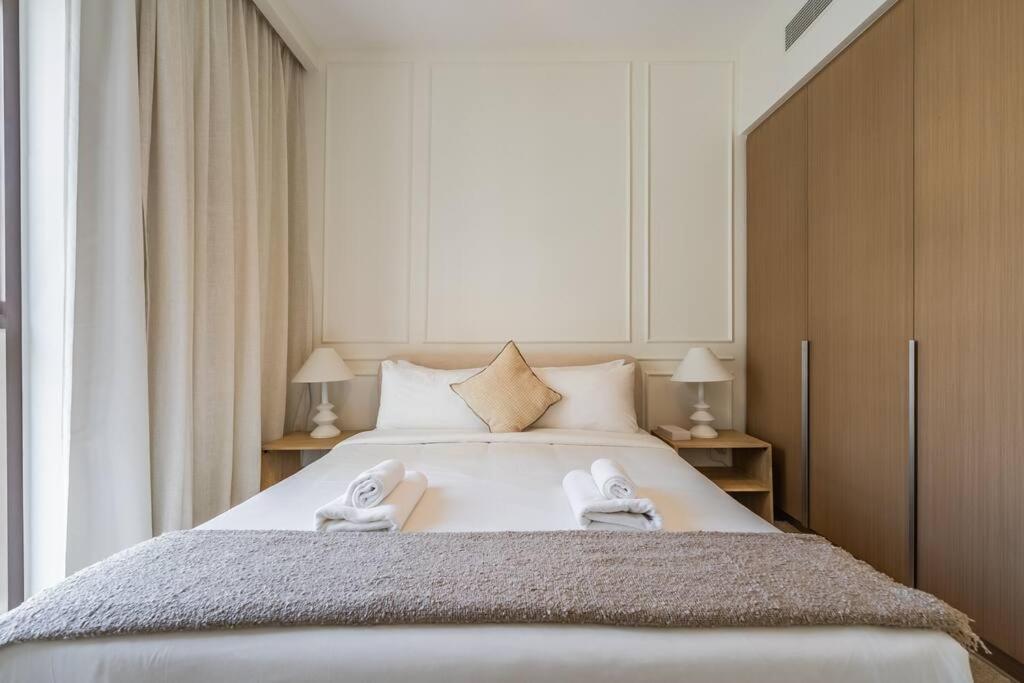 Creek Escape: Luxury 3br Nautical Grandeur Apartment *