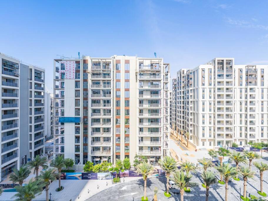Apartment Creek Escape: Luxury 3br Nautical Grandeur