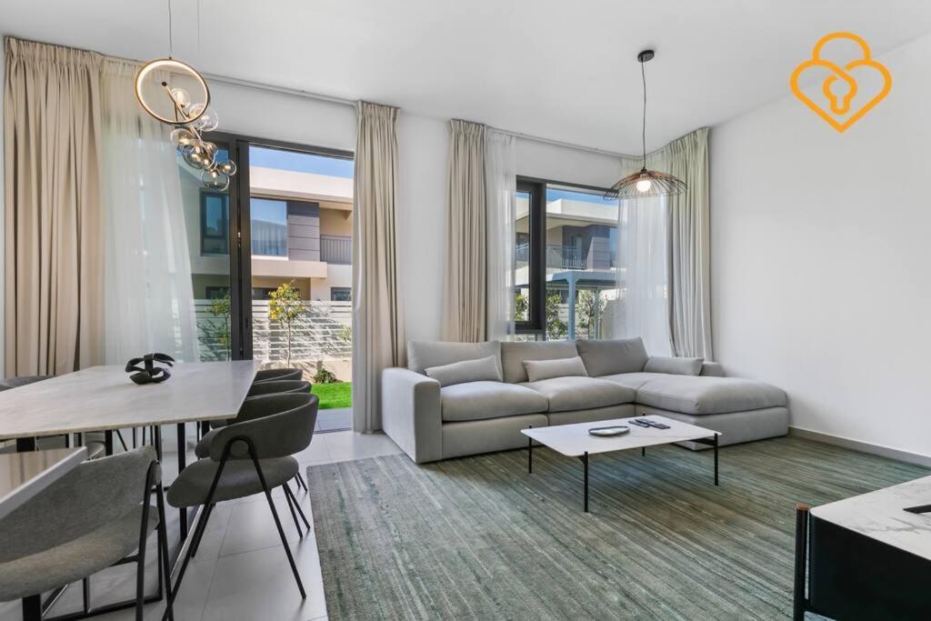 Villa Keysplease Hills 4bed Near Pool, Maple *