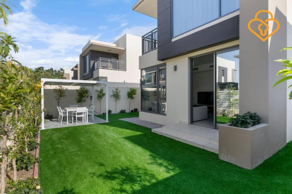 Villa Keysplease Hills 4bed Near Pool, Maple