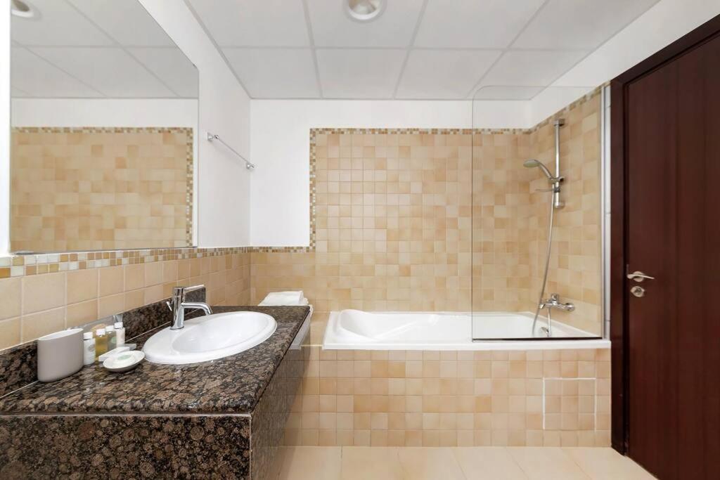 Panoramic Waterfront 2br Sanctuary - Jbr *