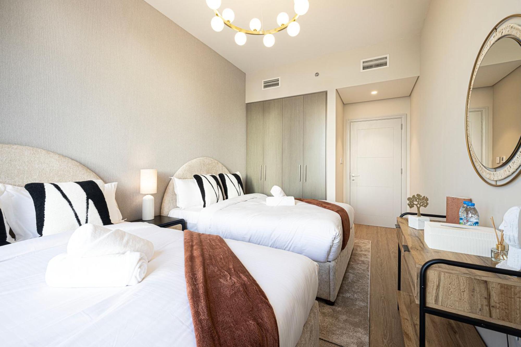 Magnificent - Cozy 2 Bhk Retreat In Downtown * Dubai