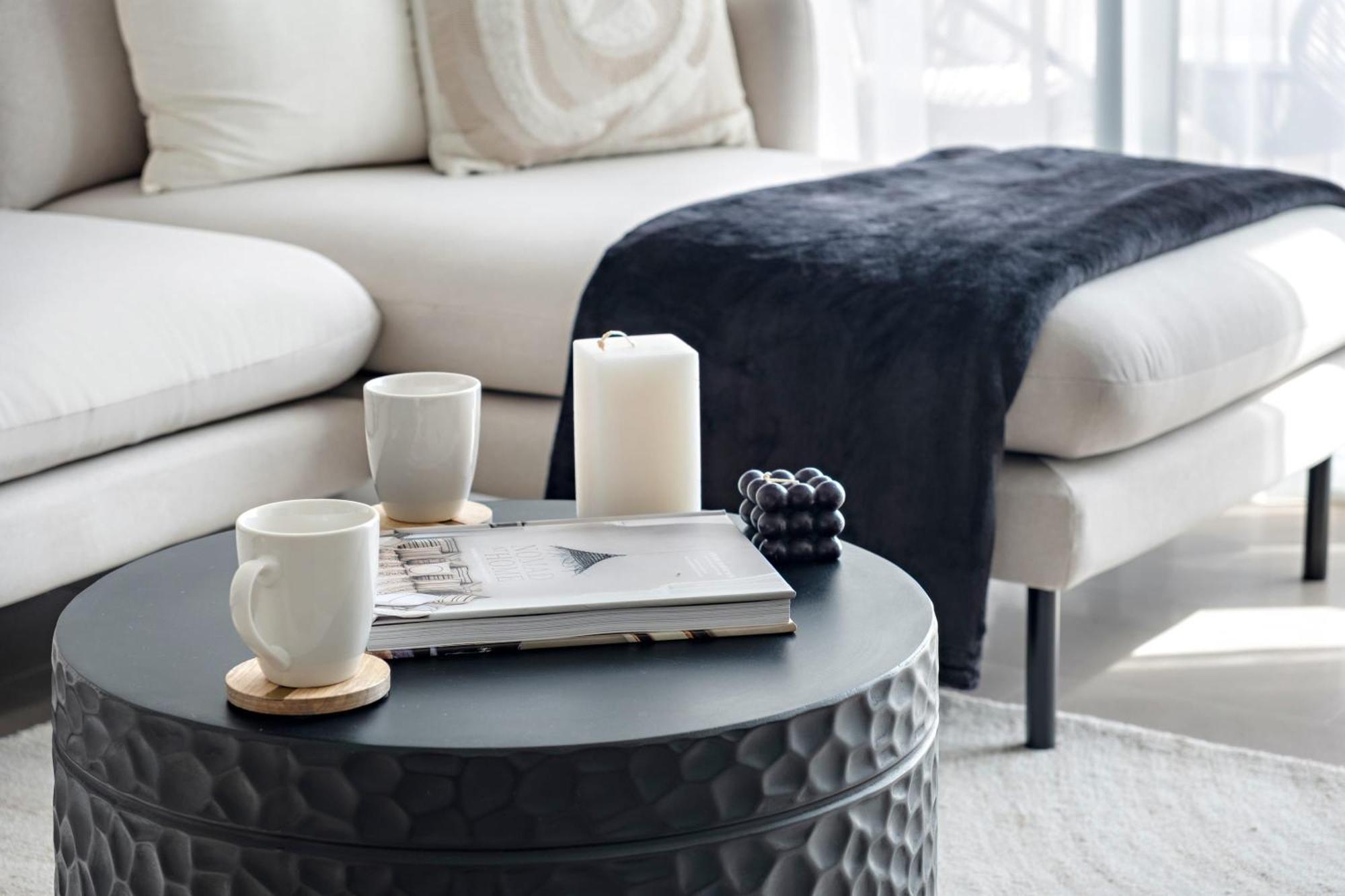 Exclusive 1 Bdr In A Exclusive Neighbourhood *