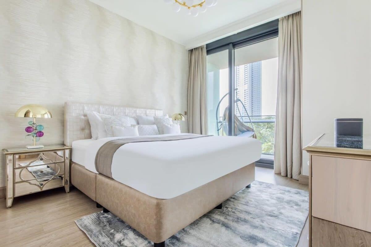 Apartment Frank Porter - Burj Vista Tower 2